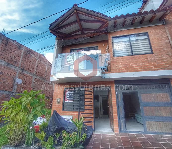 Casa en Venta en Cuatro Esquinas